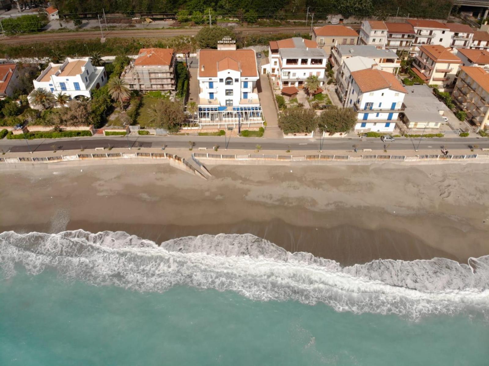 Sea Garden Hotel 아쿠아페사 외부 사진