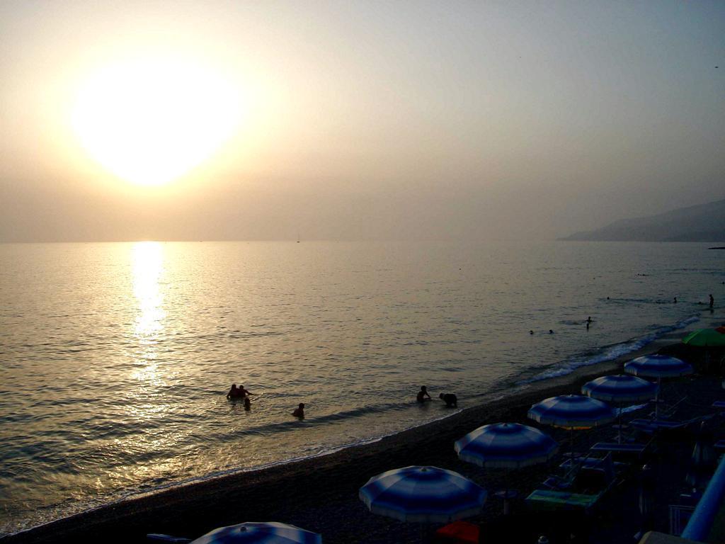 Sea Garden Hotel 아쿠아페사 외부 사진