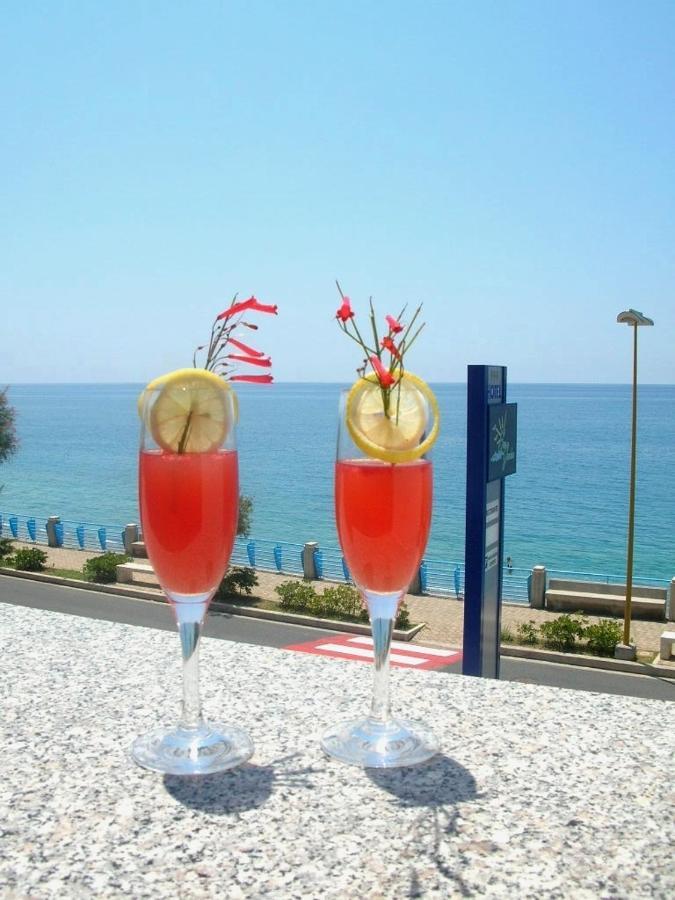 Sea Garden Hotel 아쿠아페사 객실 사진